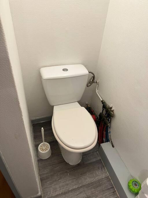 Studio A 2 Minutes De La Gare Appartamento Mulhouse Esterno foto