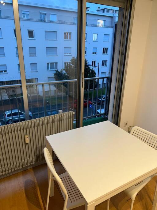Studio A 2 Minutes De La Gare Appartamento Mulhouse Esterno foto
