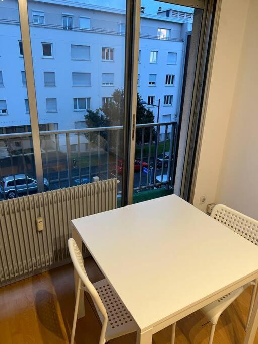 Studio A 2 Minutes De La Gare Appartamento Mulhouse Esterno foto
